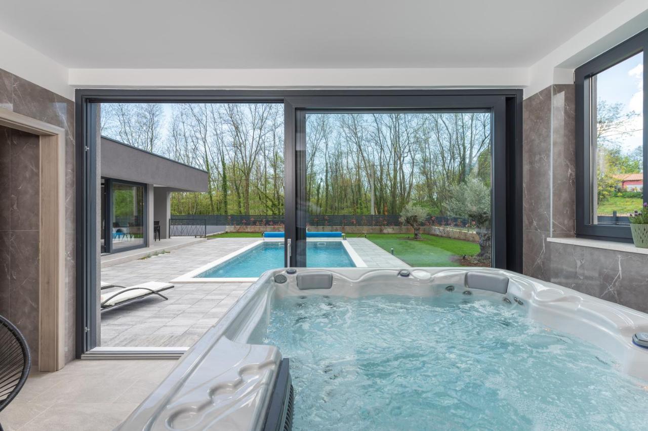 Green Luxury II With Heated Pool, Jacuzzi & Sauna Ruzici  Exteriér fotografie