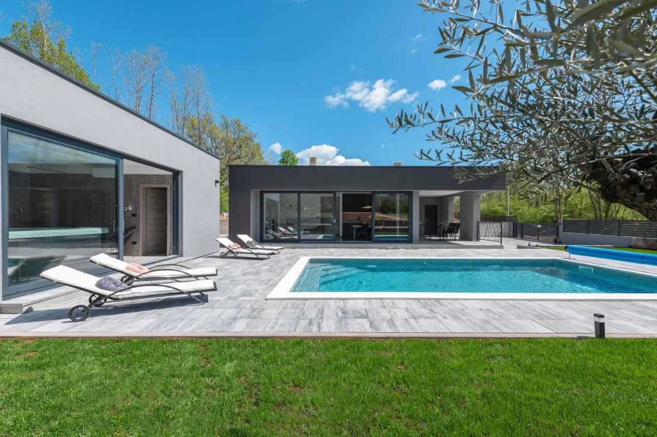 Green Luxury II With Heated Pool, Jacuzzi & Sauna Ruzici  Exteriér fotografie