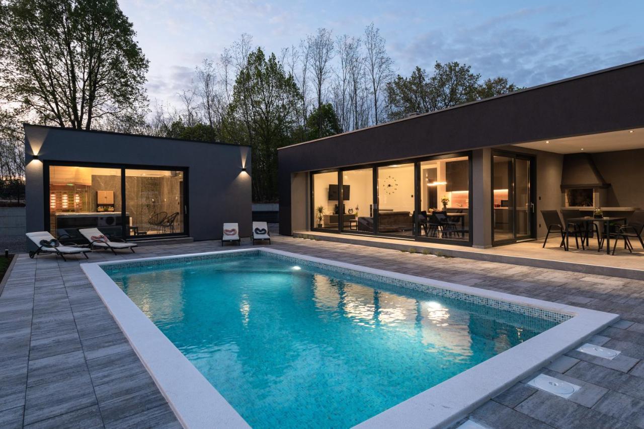 Green Luxury II With Heated Pool, Jacuzzi & Sauna Ruzici  Exteriér fotografie